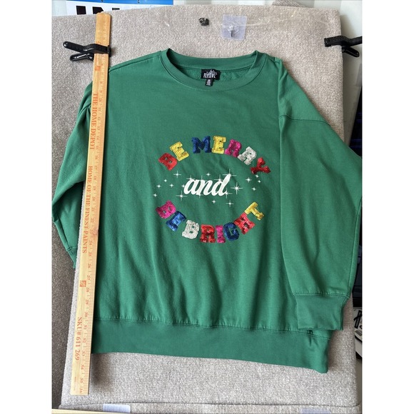 Feeling Festive Womens OX Sequined Green Sweatshirt 'BE MERRY AND BE BRIGHT' - Picture 1 of 11